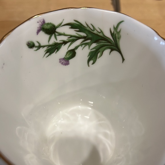 Adderley English fine bone china tea cup and sauce - Picture 3 of 7